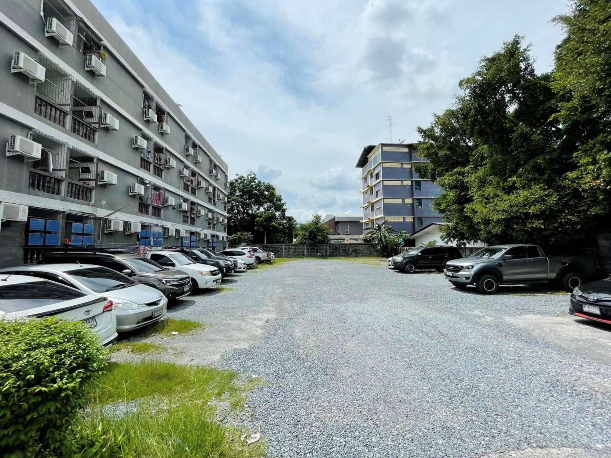 Ze Residence Ram Intra Bangkok Exterior foto